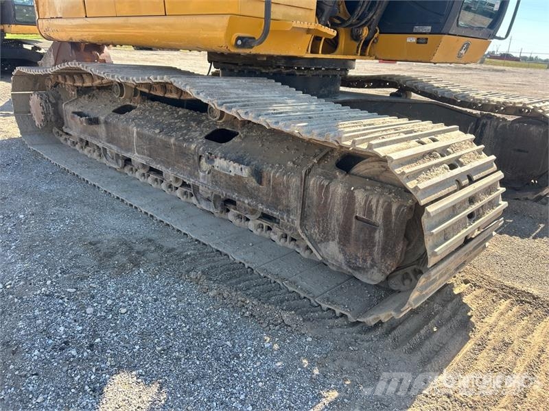 John Deere 210G LC Tracked Excavator 履带挖掘机