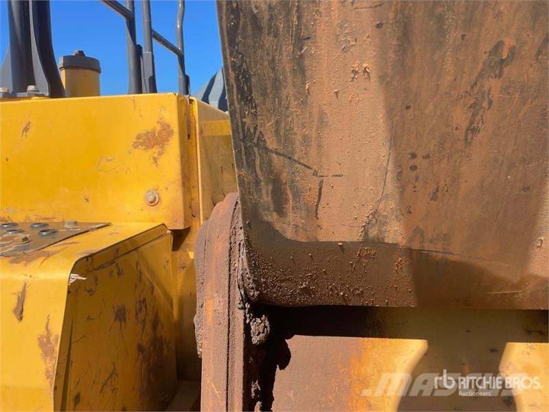 John Deere 210G LC Tracked Excavator 대형 굴삭기 29톤 이상