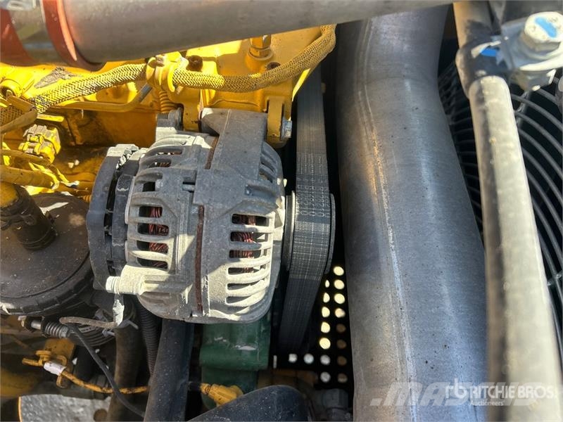 John Deere 210G LC Tracked Excavator 履带挖掘机