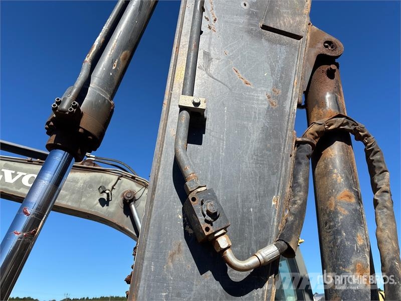 John Deere 210GLC Tracked Excavator Crawler excavators
