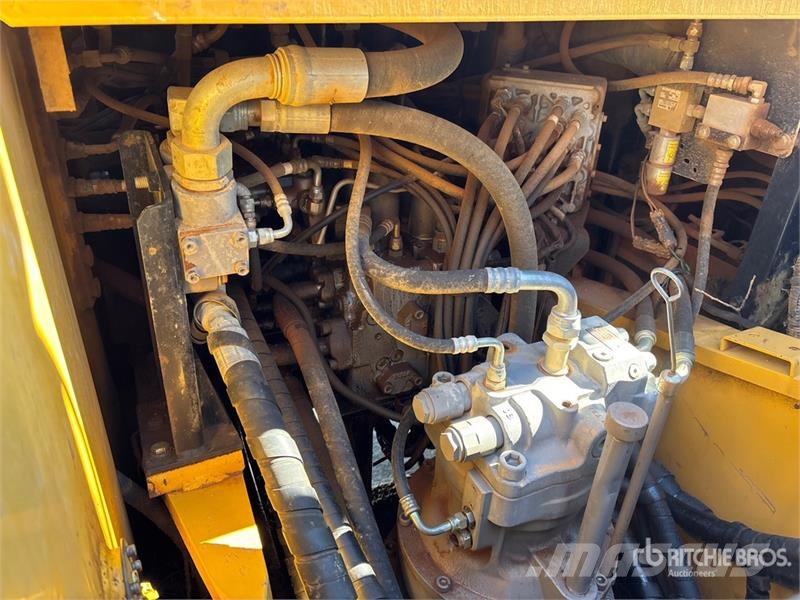 John Deere 210GLC Tracked Excavator Crawler excavators
