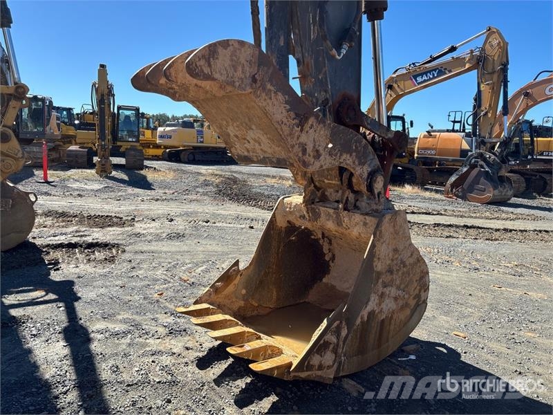 John Deere 210GLC Tracked Excavator Crawler excavators