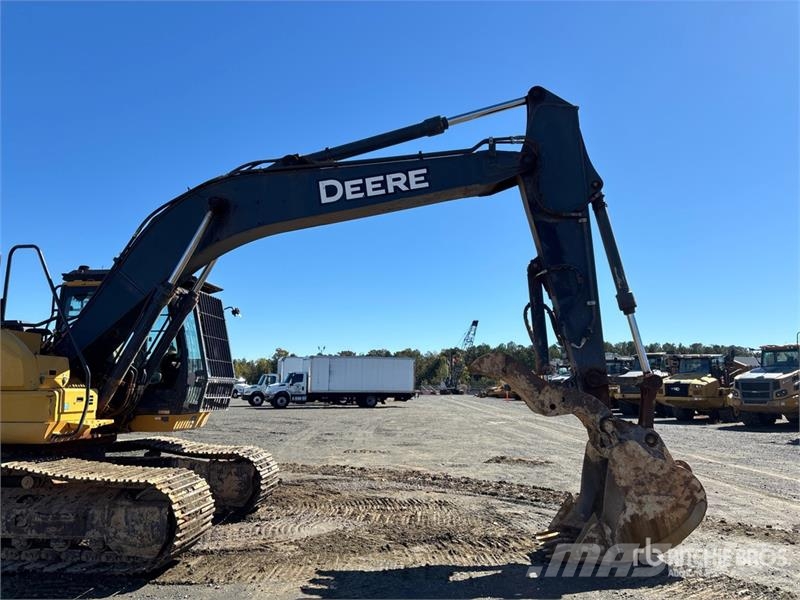 John Deere 210GLC Tracked Excavator Crawler excavators