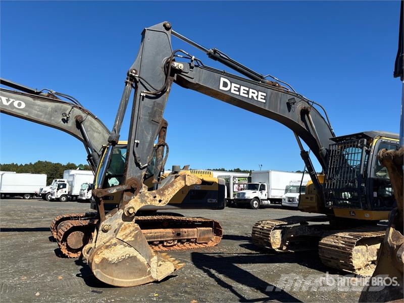 John Deere 210GLC Tracked Excavator Crawler excavators