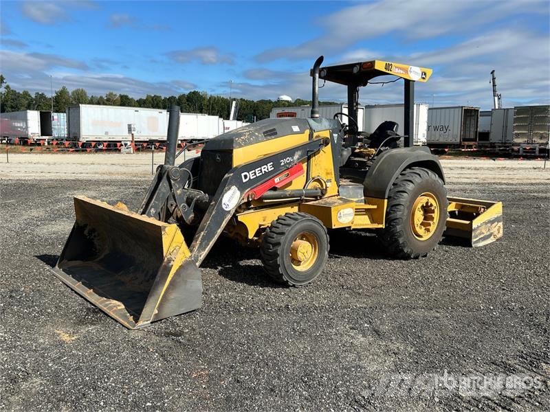 John Deere 210L EP 4x4 Landscape Loader Kolesni nakladalci