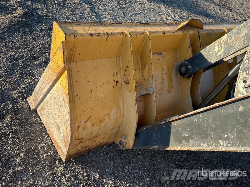 John Deere 210L EP 4x4 Landscape Loader Pyöräkuormaajat