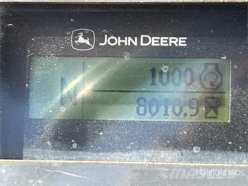 John Deere 210L EP 4x4 Landscape Loader Kolesni nakladalci