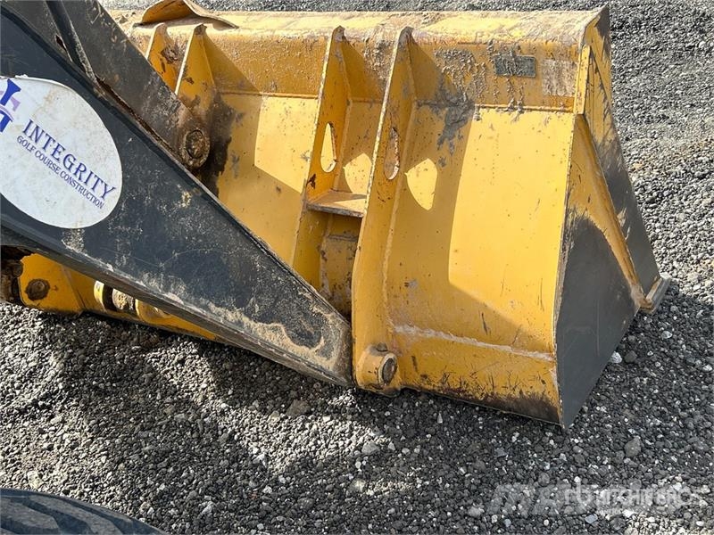 John Deere 210L EP 4x4 Landscape Loader Kolesni nakladalci