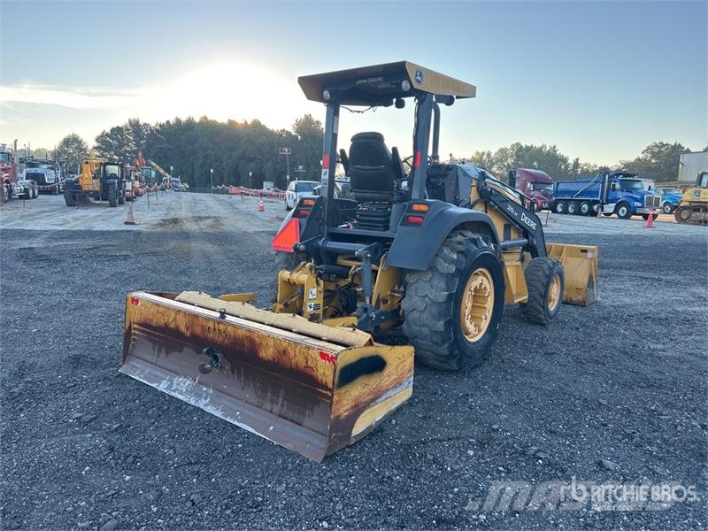 John Deere 210L EP 4x4 Landscape Loader Pyöräkuormaajat