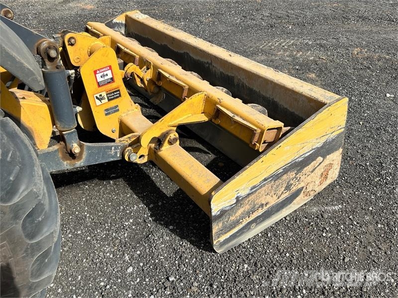 John Deere 210L EP 4x4 Landscape Loader Kolesni nakladalci
