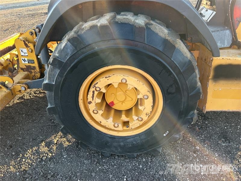 John Deere 210L EP 4x4 Landscape Loader Pyöräkuormaajat