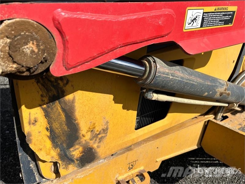 John Deere 210L EP 4x4 Landscape Loader Kolesni nakladalci