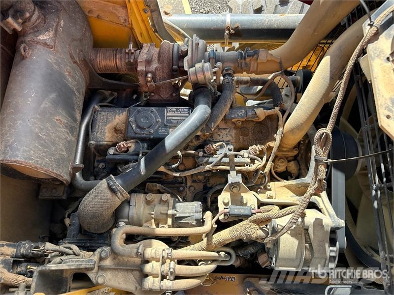 John Deere 210L EP 4x4 Landscape Loader Kolesni nakladalci