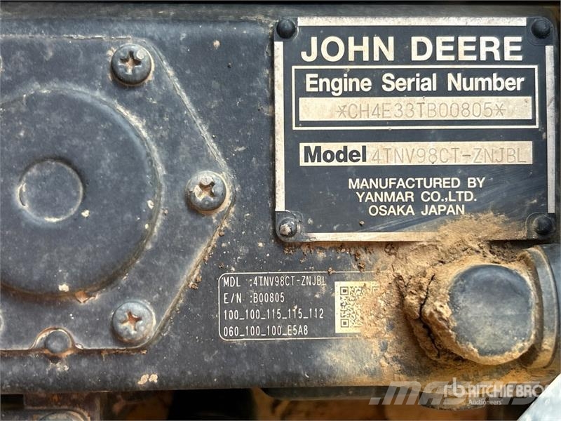 John Deere 210L EP 4x4 Landscape Loader Kolesni nakladalci