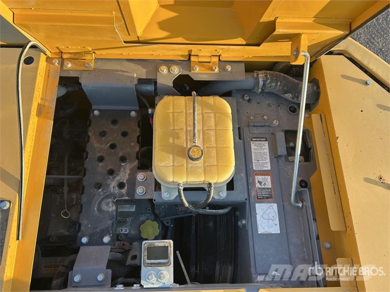 John Deere 245G LC Tracked Excavator Raupenbagger