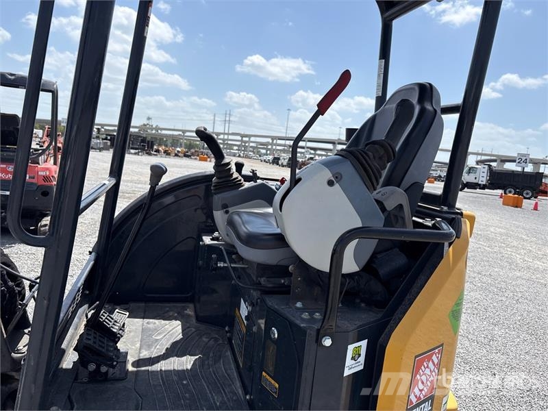 John Deere 26G Mini rýpadla < 7t