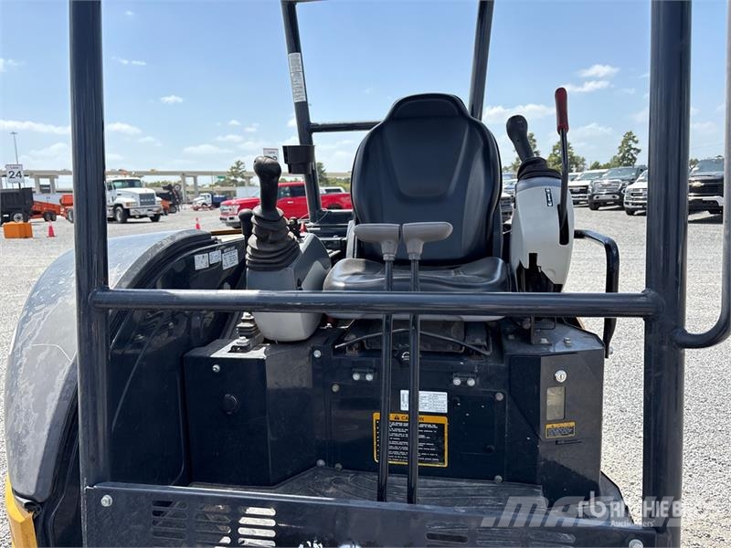 John Deere 26G Mini rýpadla < 7t