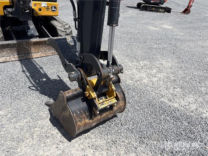 John Deere 26G Mini rýpadla < 7t