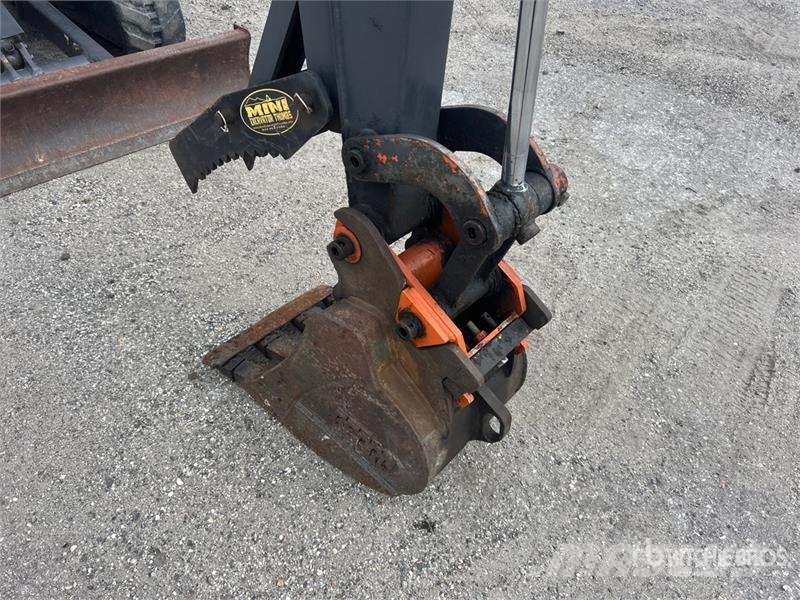 John Deere 27D Mini ekskavatori < 7 t