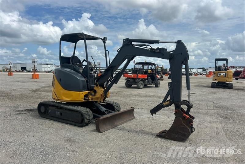 John Deere 27D Mini ekskavatori < 7 t