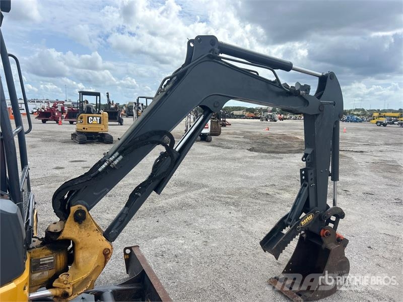 John Deere 27D Mini ekskavatori < 7 t