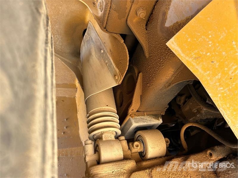 John Deere 300D 铰接式自卸车