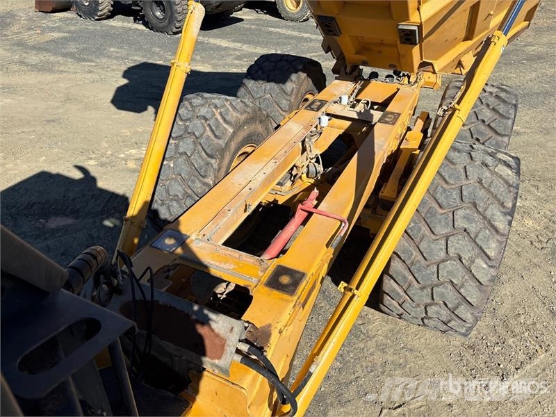 John Deere 300D Artikulētie pašizgāzēji