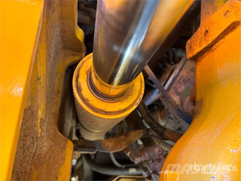 John Deere 300D Artikulētie pašizgāzēji