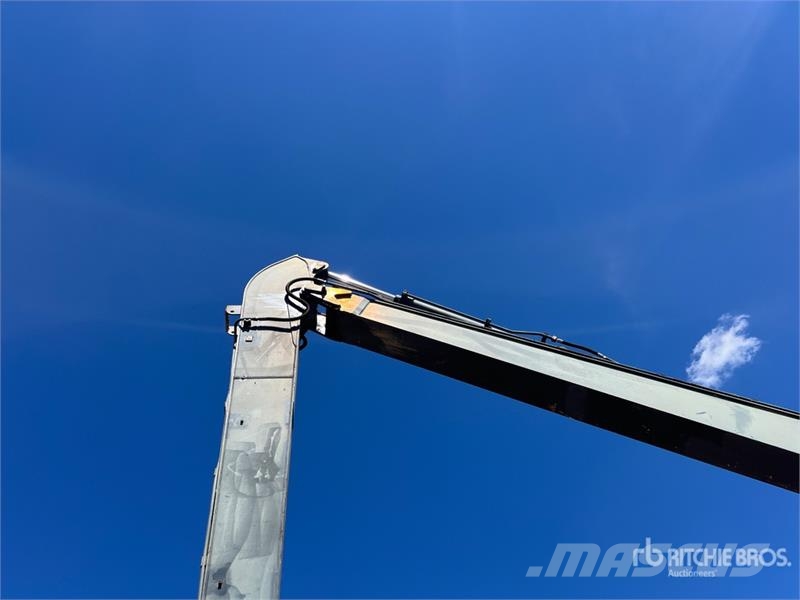 John Deere 300G LC Long Reach Tracked Excavator Paletli ekskavatörler