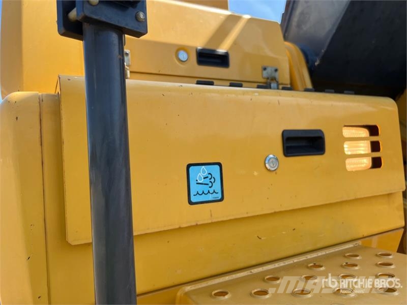 John Deere 300G LC Long Reach Tracked Excavator Paletli ekskavatörler