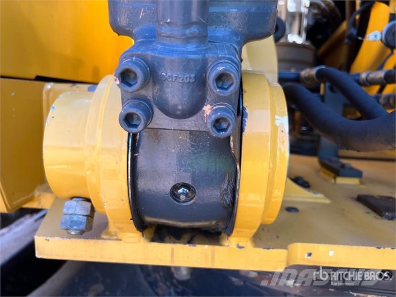 John Deere 300G LC Long Reach Tracked Excavator Paletli ekskavatörler