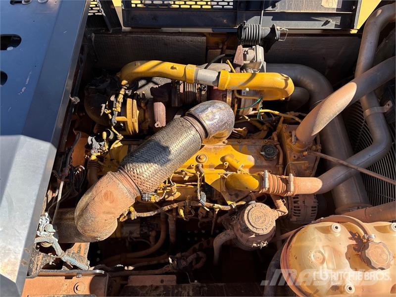 John Deere 300G LC Tracked Excavator 履带挖掘机