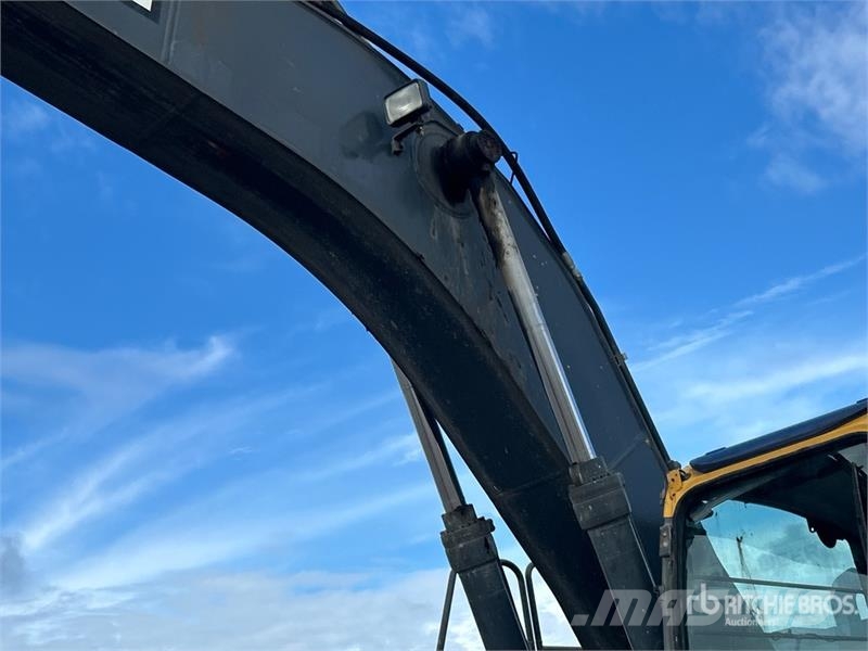 John Deere 300G LC Tracked Excavator Raupenbagger
