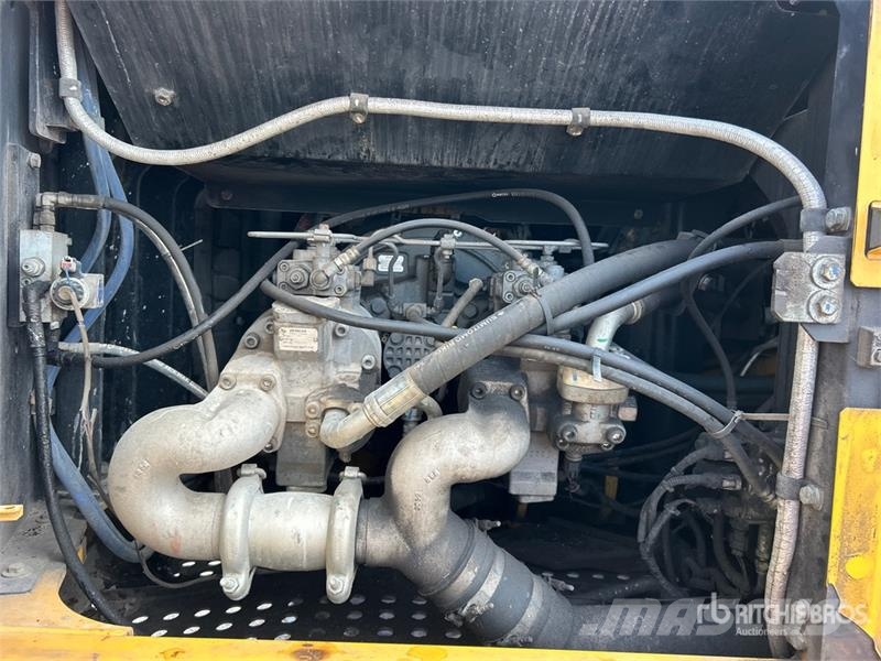 John Deere 300G LC Tracked Excavator Raupenbagger