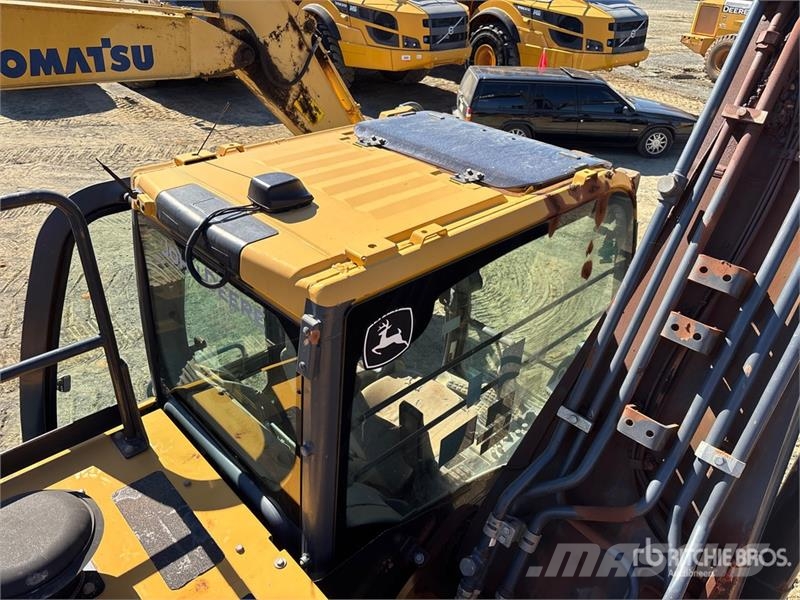 John Deere 300G LC Tracked Excavator 履带挖掘机