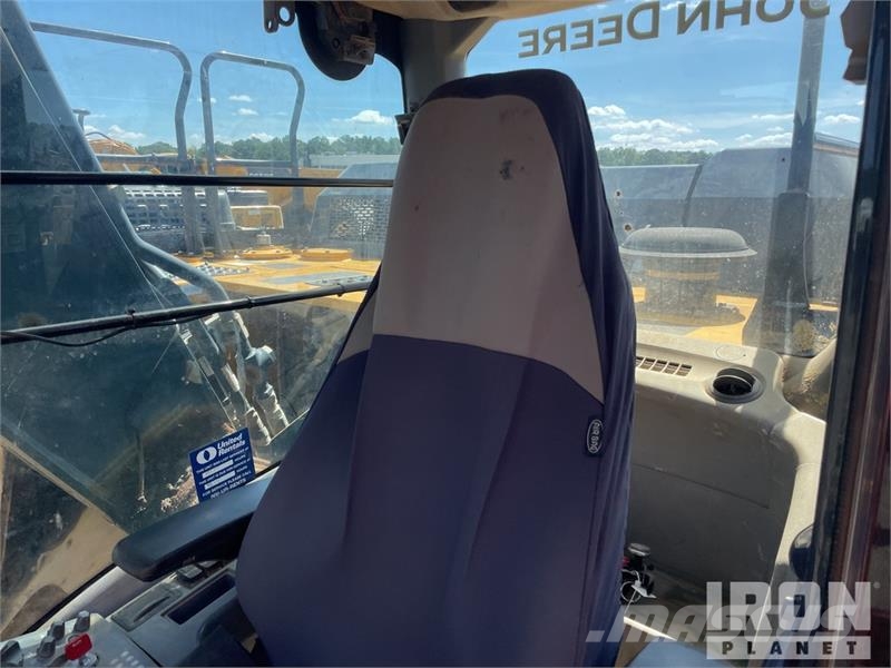 John Deere 300G LC Tracked Excavator Raupenbagger