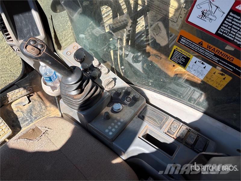 John Deere 300G LC Tracked Excavator 履带挖掘机