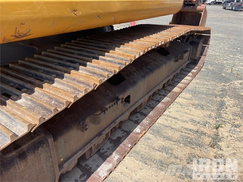 John Deere 300G LC Tracked Excavator Raupenbagger