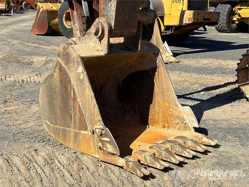 John Deere 300G LC Tracked Excavator 履带挖掘机