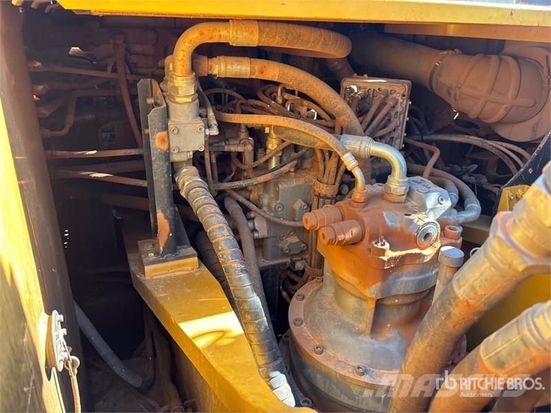 John Deere 300G LC Tracked Excavator 履带挖掘机