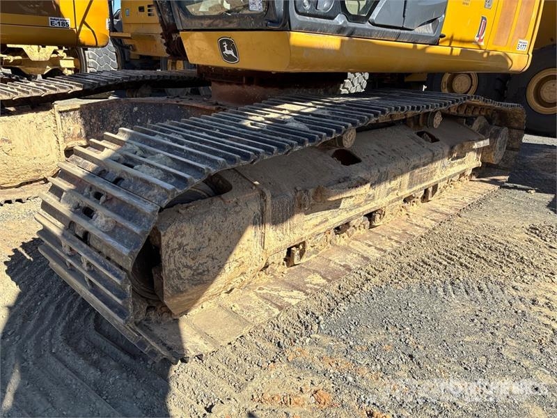 John Deere 300G LC Tracked Excavator 履带挖掘机