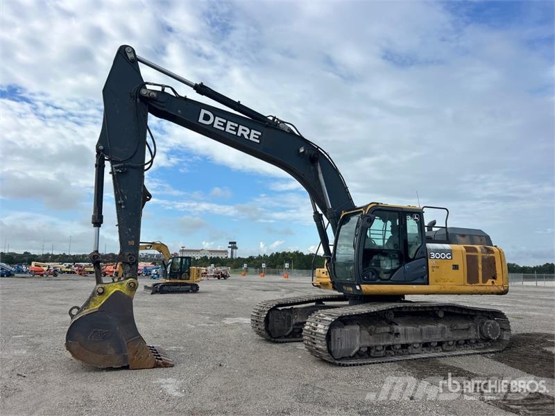 John Deere 300G LC Tracked Excavator Raupenbagger