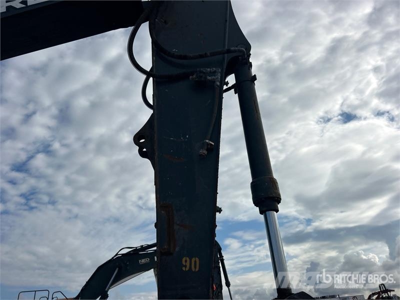John Deere 300G LC Tracked Excavator Raupenbagger