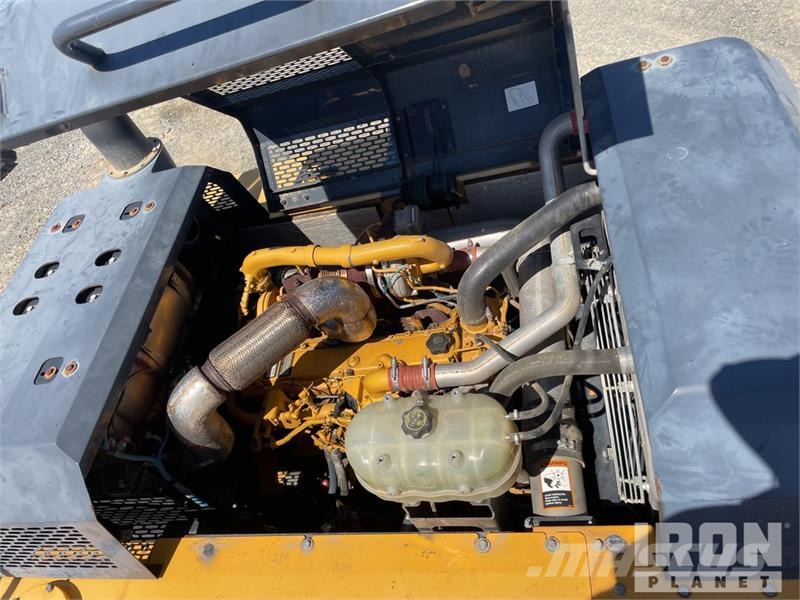 John Deere 300G LC Tracked Excavator Raupenbagger