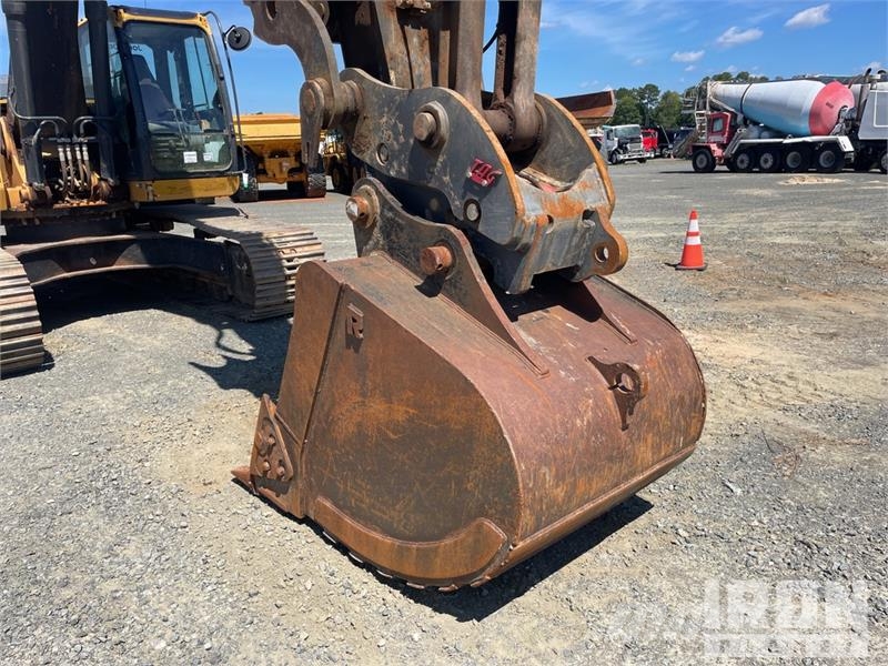 John Deere 300G LC Tracked Excavator Raupenbagger