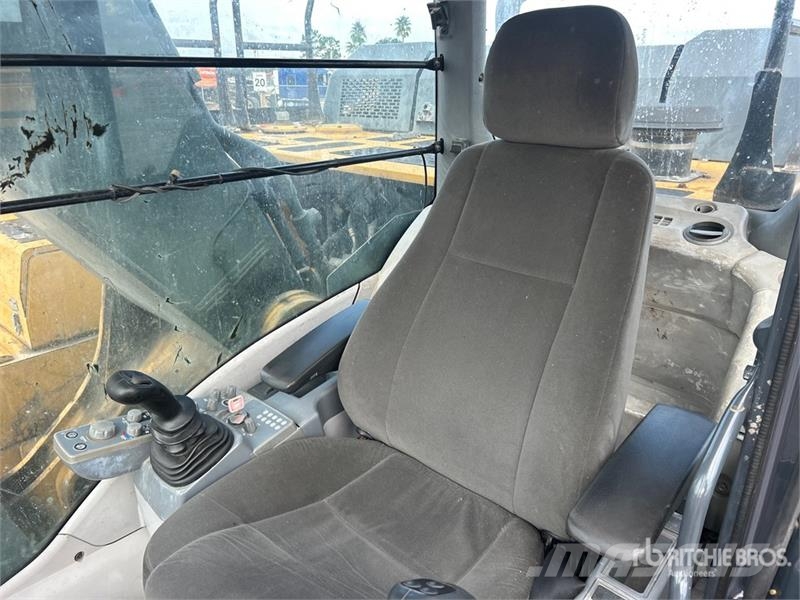 John Deere 300G LC Tracked Excavator Raupenbagger