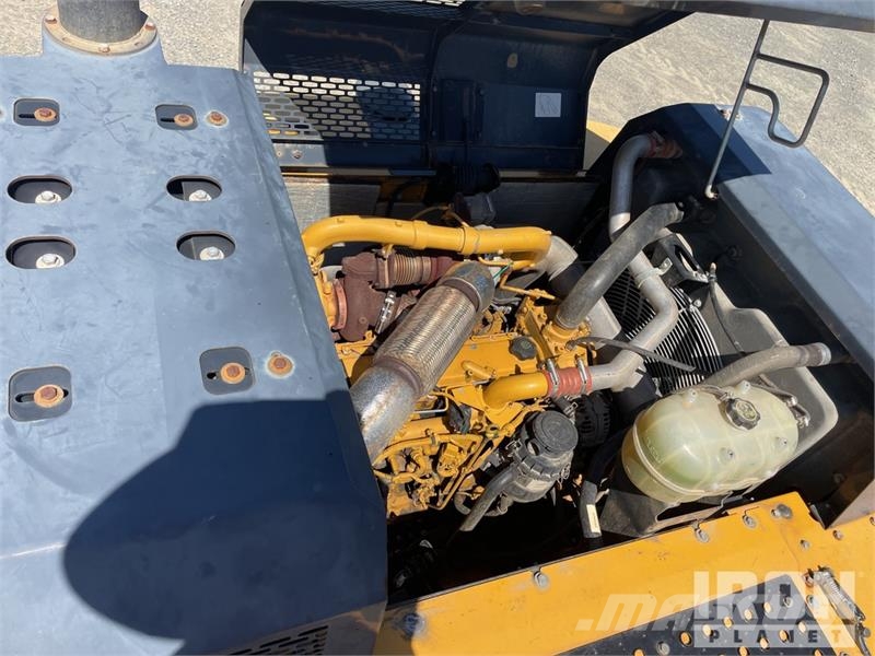 John Deere 300G LC Tracked Excavator Raupenbagger