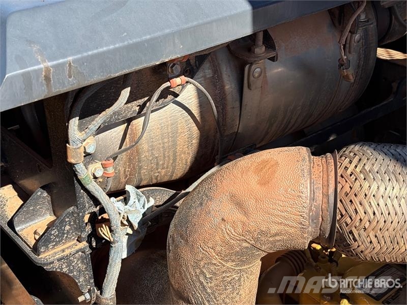 John Deere 300G LC Tracked Excavator 履带挖掘机