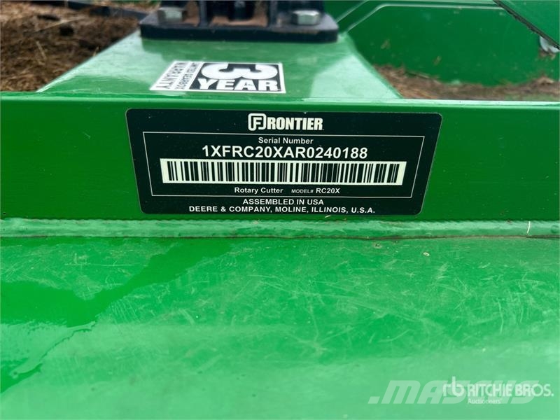 John Deere 3032E 4WD Utility Tractor Трактори