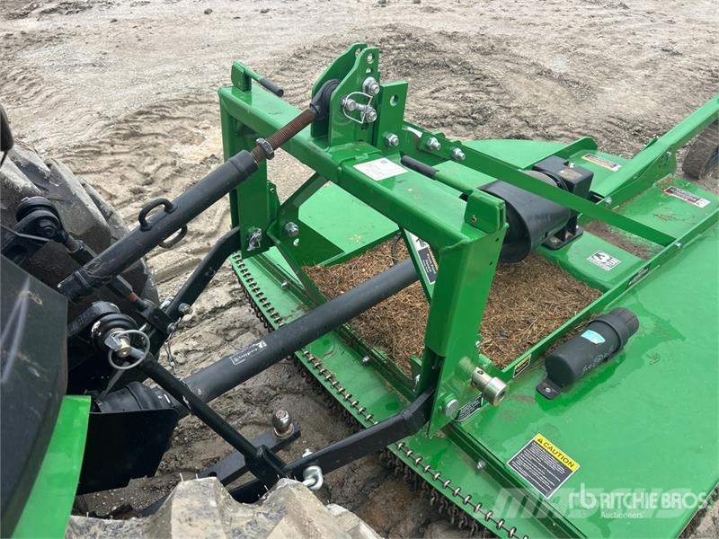 John Deere 3032E 4WD Utility Tractor Трактори